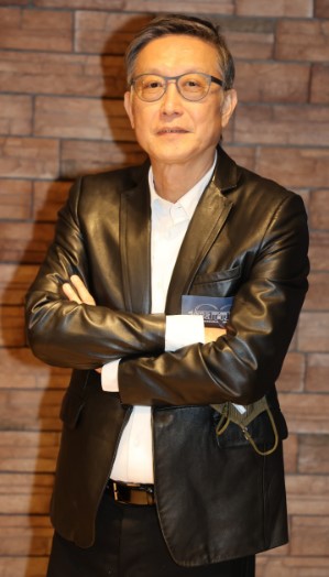 Andrew Lau Nationality, Biography, Gender, Born, Age, Andrew Lau is a Hong Kong director & film producer.