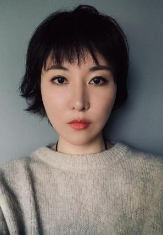 Han Jia Nv Nationality, Age, Biography, Gender, Born, Han Jia Nv is a Chinese writer.