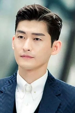 Zhang Han Biography, Born, Nationality, Age, Gender, Zhang Han is a Chinese male actor & producer.