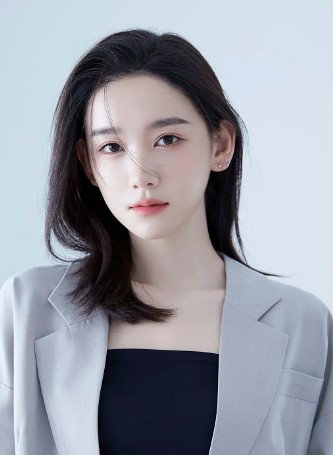 Daisy Li Nationality, Age, Born, Biography, Gender, Daisy Li is a Chinese actress.